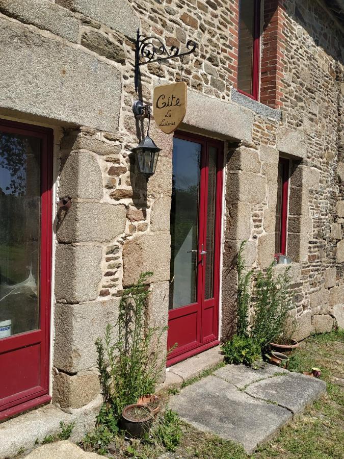 Val-Couesnon La Maison A Jean מראה חיצוני תמונה